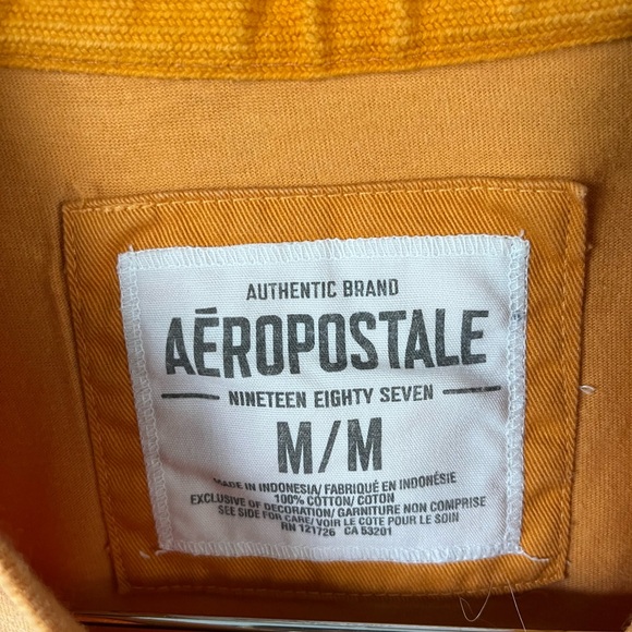 Aéropostal short sleeve t-shirt, adult size medium, creamsicle color. Uber-soft! - Picture 3 of 4
